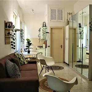 https://la-casa-delle-meraviglie-navigli-edition.it-lombardy.com