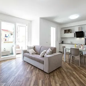 https://house-garden-e-sky.in-sardinia.net